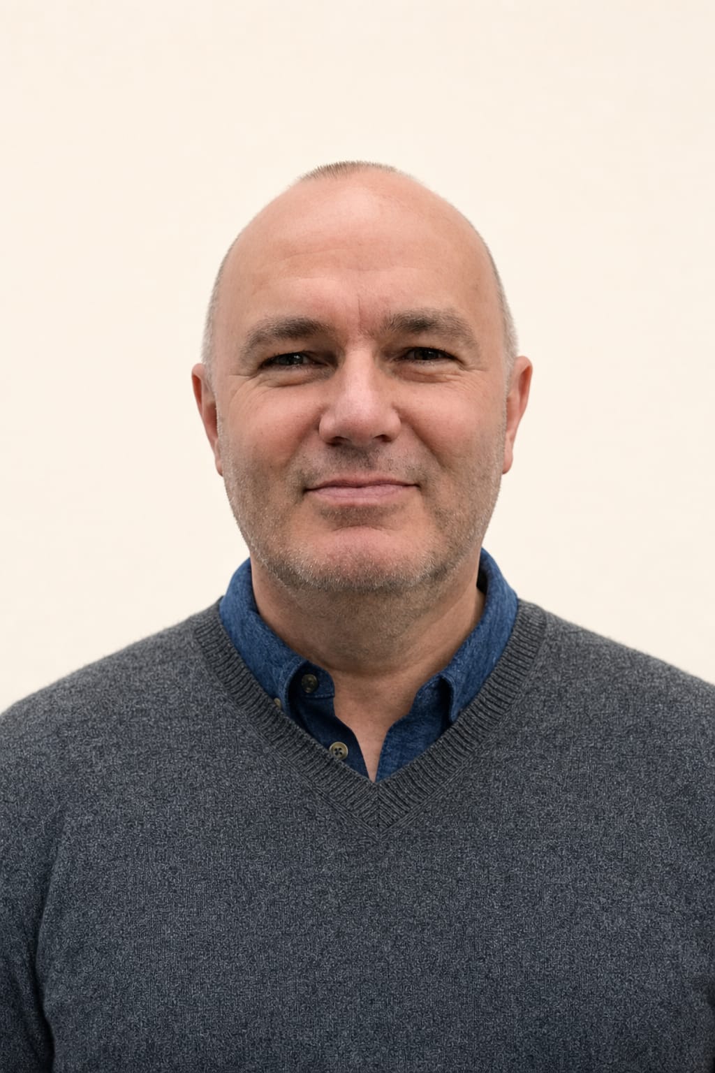 Portrait of Cllr Colin Davies